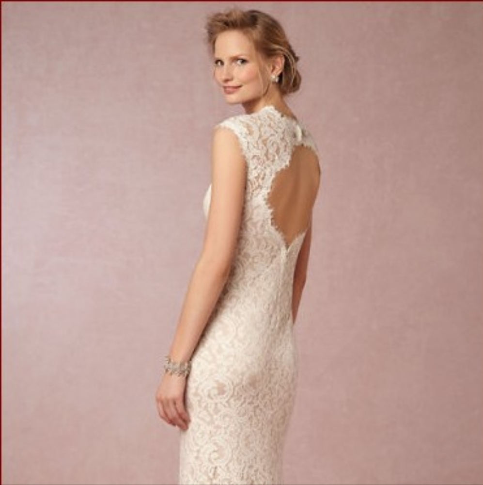 Romantic Tadashi Shoji Wedding Dress